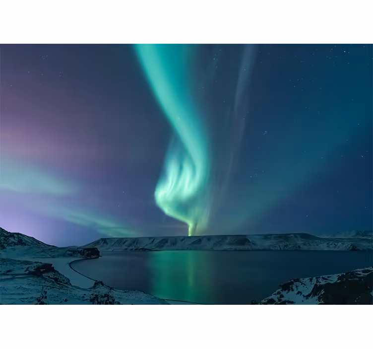 Bedroom blind with stunning northern lights design - TenStickers