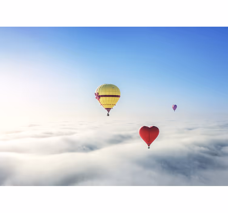 Children's blind heart-shaped balloon in the sky - TenStickers