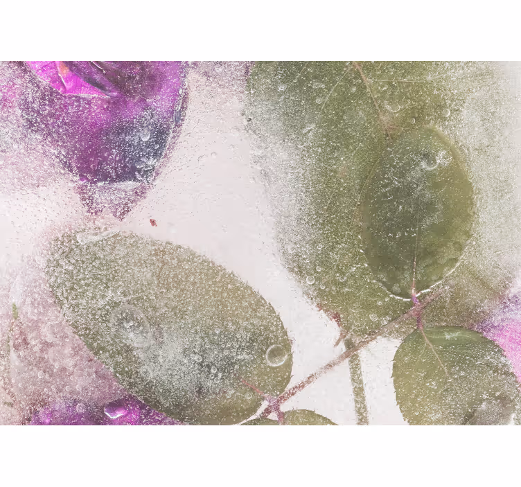 Flower mural with purple floral elements - TenStickers