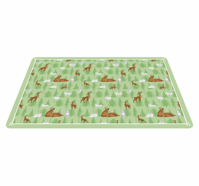 Green forest creatures animal mat - TenStickers