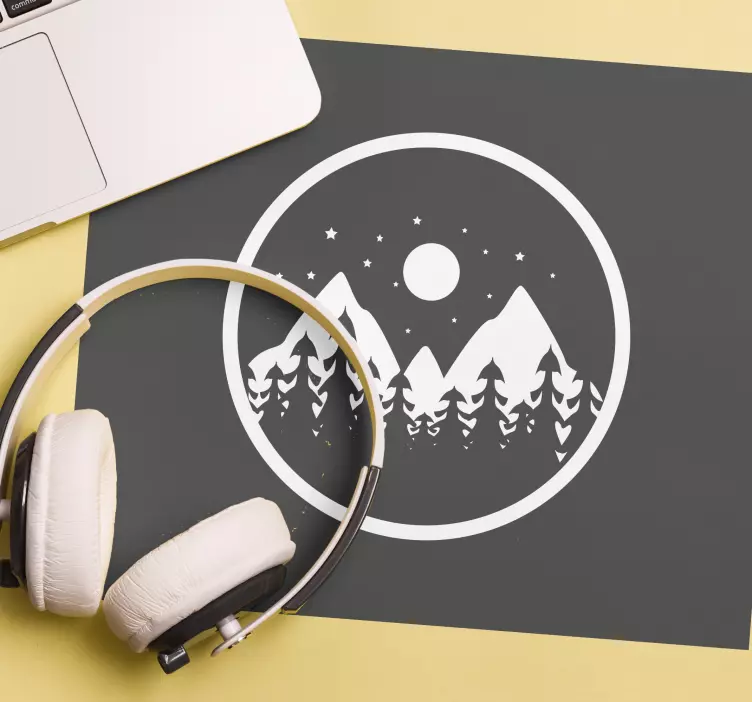 Gaming mouse pad mountain scenery view - TenStickers