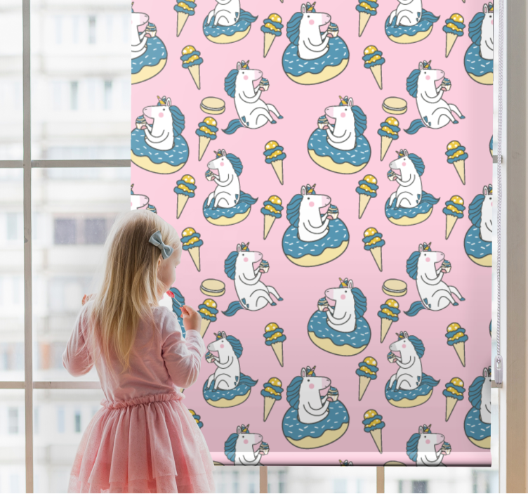 Playful Unicorns Eating funky roller blind - TenStickers