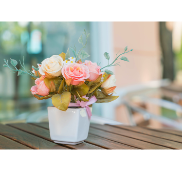 Living room blind with roses on table design - TenStickers