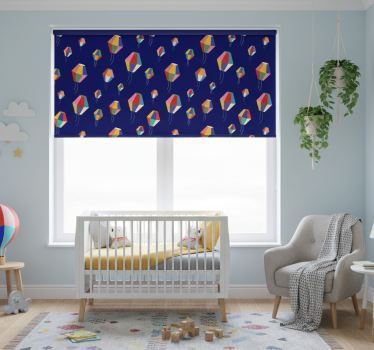 Childrens blind featuring hot air balloons design - TenStickers