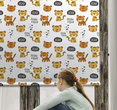 Baby tigers roaring childrens blind - TenStickers