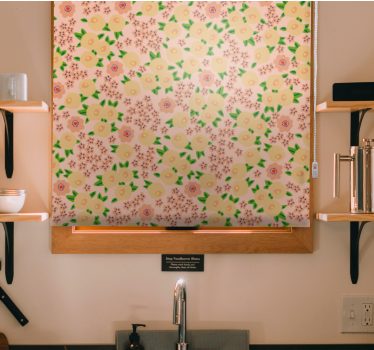 Floral patterns bloom kitchen blind - TenStickers