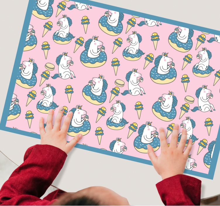 Children placemat unicorns enjoying ice cream - TenStickers