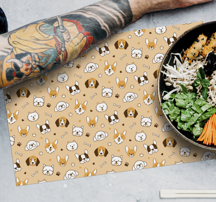 Children placemat with adorable animal faces - TenStickers