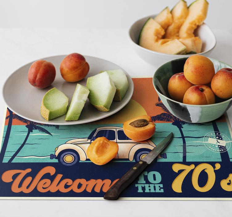 Elegant placemat retro 70s beach vibe - TenStickers