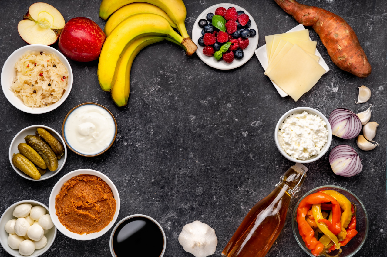 Modern placemat with red bowl ingredients - TenStickers