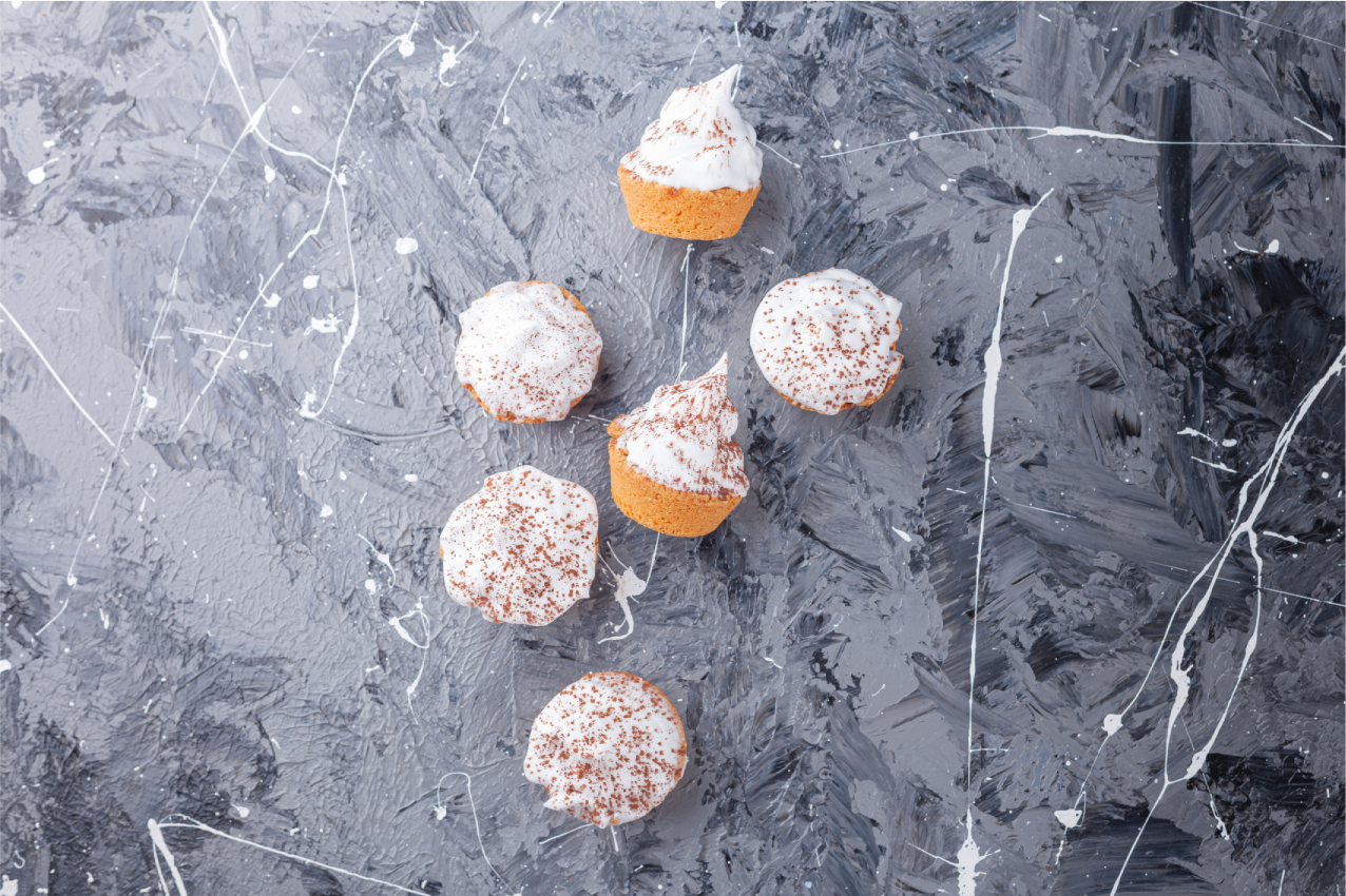 Original placemat delicious mini cupcakes - TenStickers