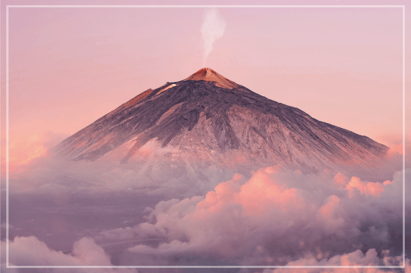 Modern placemat volcanic mountain landscape - TenStickers