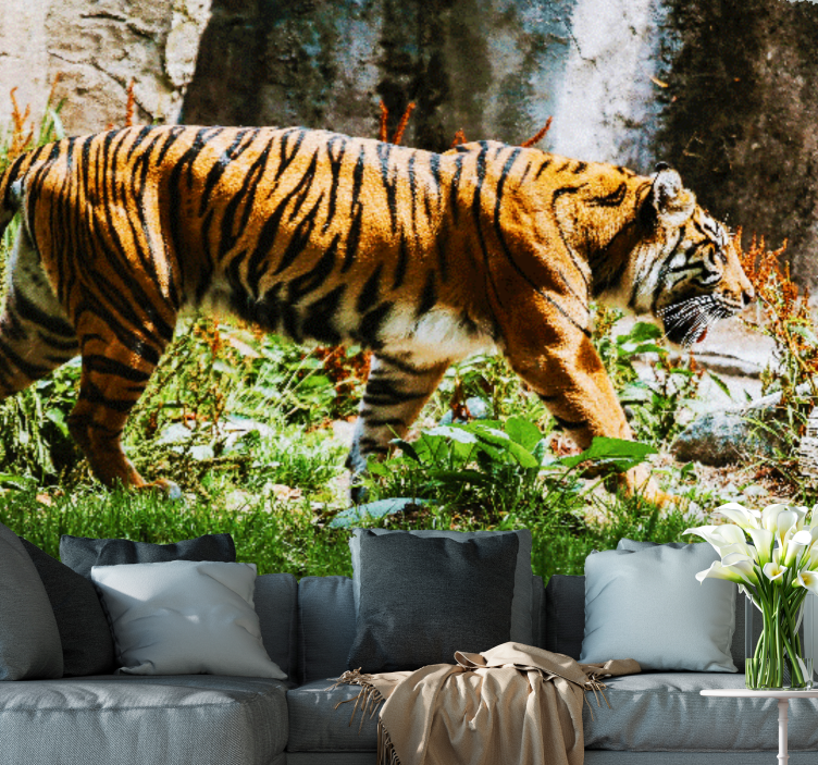 Animal mural majestic tiger walking - TenStickers