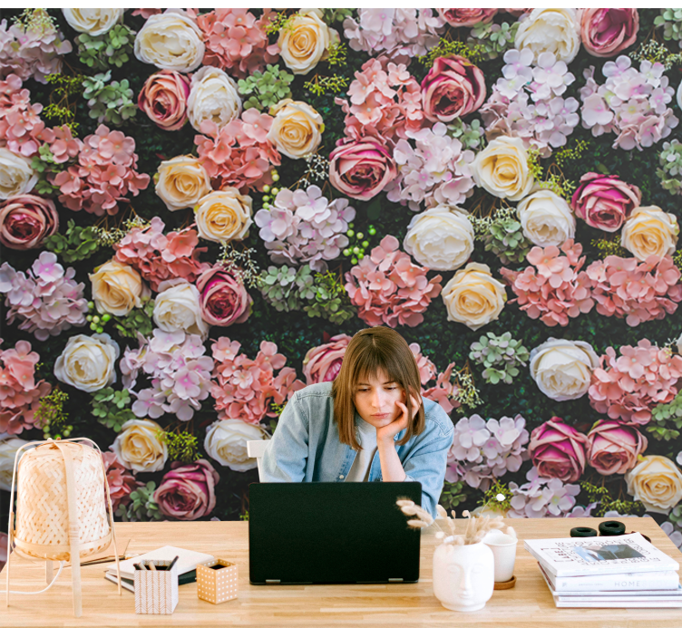Flower mural with blossoming rose accents - TenStickers