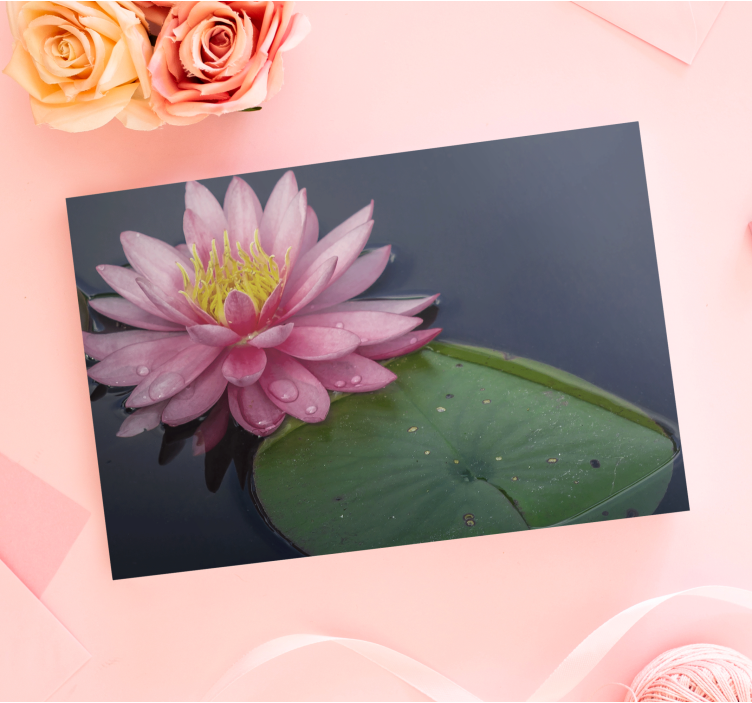 Flowers canvas water lily blossom art print - TenStickers