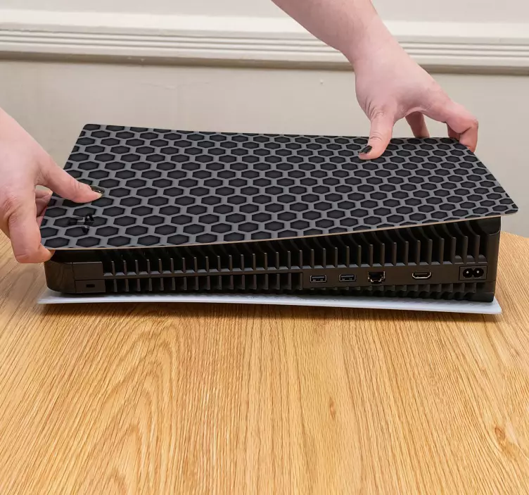 Black honeycomb PS5 sticker - TenStickers