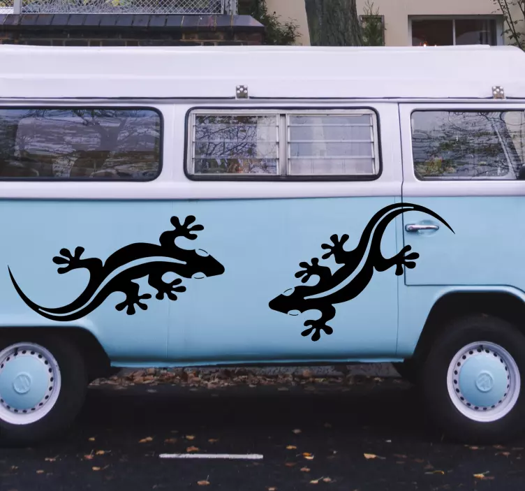 Lizard Silhouette caravan decal - TenStickers