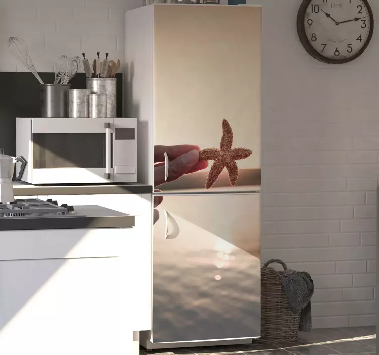 Sea star sunset fridge decal - TenStickers