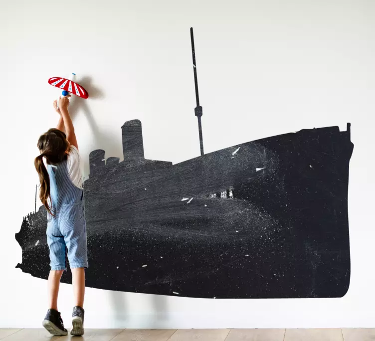 Titanic fun silhouette write on sticker - TenStickers