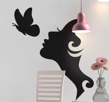 Beauty salon woman with butterfly wall decor - TenStickers