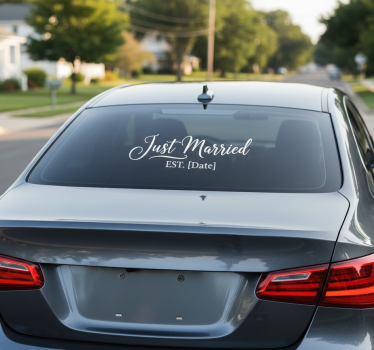 Car sticker just married decal - TenStickers
