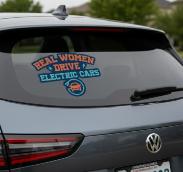 Car sticker real women drive - TenStickers