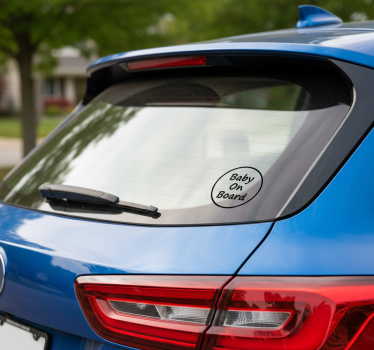 Car sticker simplistic "baby on board" - TenStickers