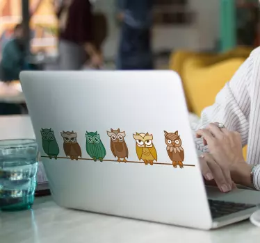 Owl line laptop sticker - TenStickers