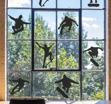 silhouettes skateborders window decal - TenStickers