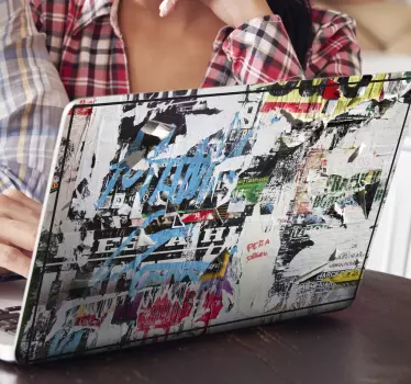 Urban graffiti style laptop decal - TenStickers