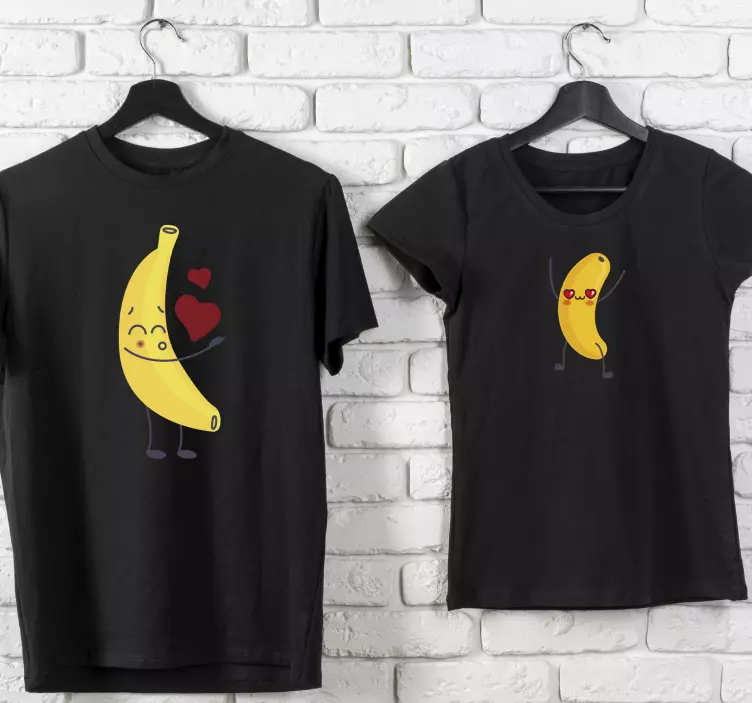 Funny love bananas with hearts couple t shirts - TenStickers