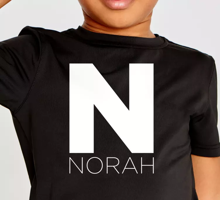 Initial and name Kids t-shirt - TenStickers