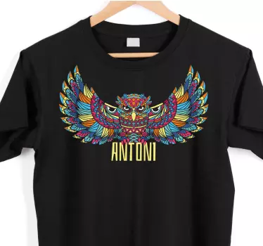 Colorful owl wings t-shirt - TenStickers