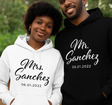 Couple t-shirts mr & mrs "sanchez" - TenStickers