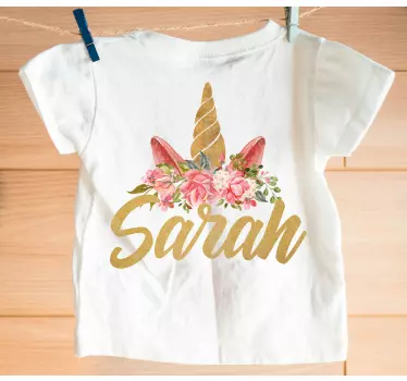 Cute unicorn design with name t-shirt - TenStickers