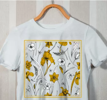 Floral patterned motif t-shirt - TenStickers