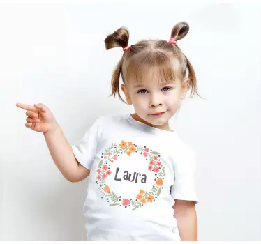 Kids t-shirt with charming floral name design - TenStickers