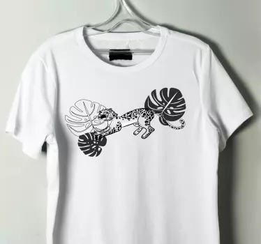 Leopard and leaves play t-shirt - TenStickers
