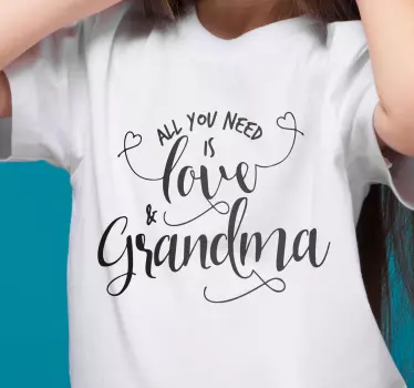 Love and Grandma Mothers day t-shirt - TenStickers