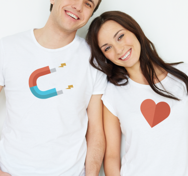 Magnet and heart love matching shirts for couples - TenStickers