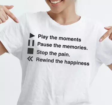 Moments of happiness t-shirt - TenStickers