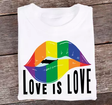 T-shirt with name colorful love message - TenStickers