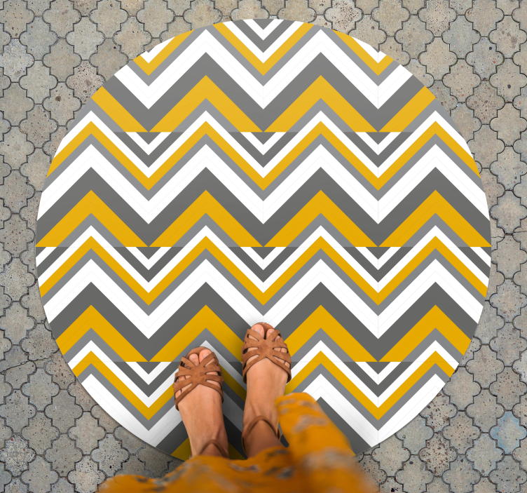 Geometric rug in chevron grey and yellow - TenStickers