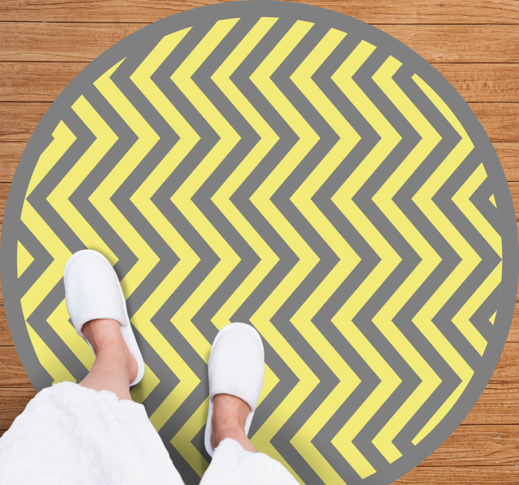 Geometric rug in grey and yellow chevron - TenStickers