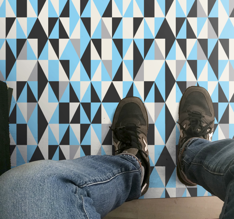 Geometric rug with triangular pattern - TenStickers