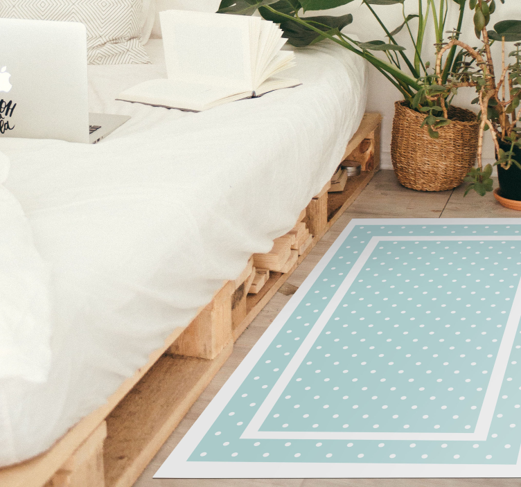 Polka Dot Simplicity bedroom carpet - TenStickers
