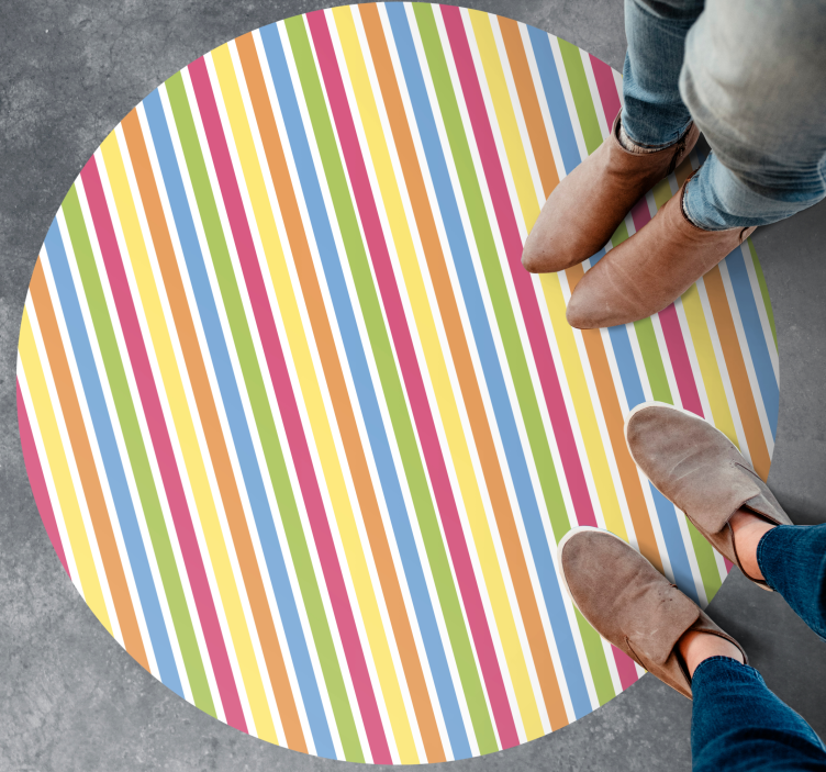 Stripes rug in lively striped style - TenStickers