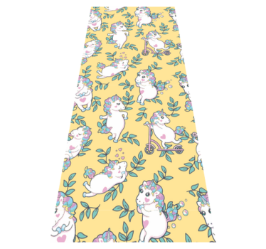 Bedroom carpet with cute unicorns and green leaves - TenStickers