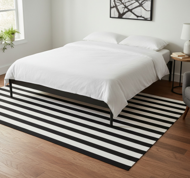 Bedroom carpet in classic black and white stripes - TenStickers
