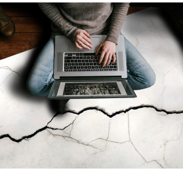 Crumpled white imitation marble rug - TenStickers